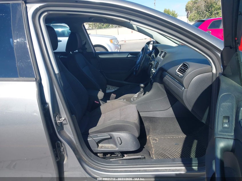 VOLKSWAGEN GOLF 2013 VIN WVWNM7AJ5DW132412