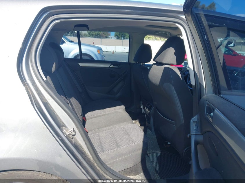2013 VOLKSWAGEN GOLF auction photo 8