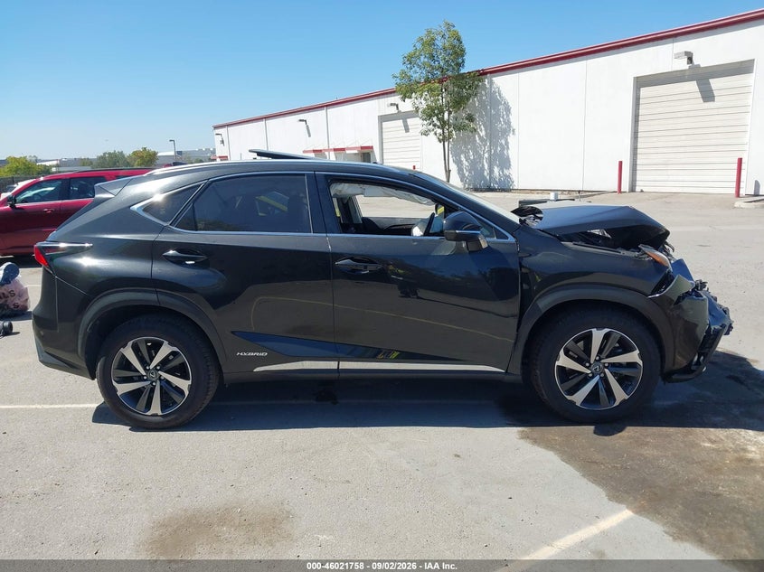 LEXUS NX 300H - zdjęcie 13