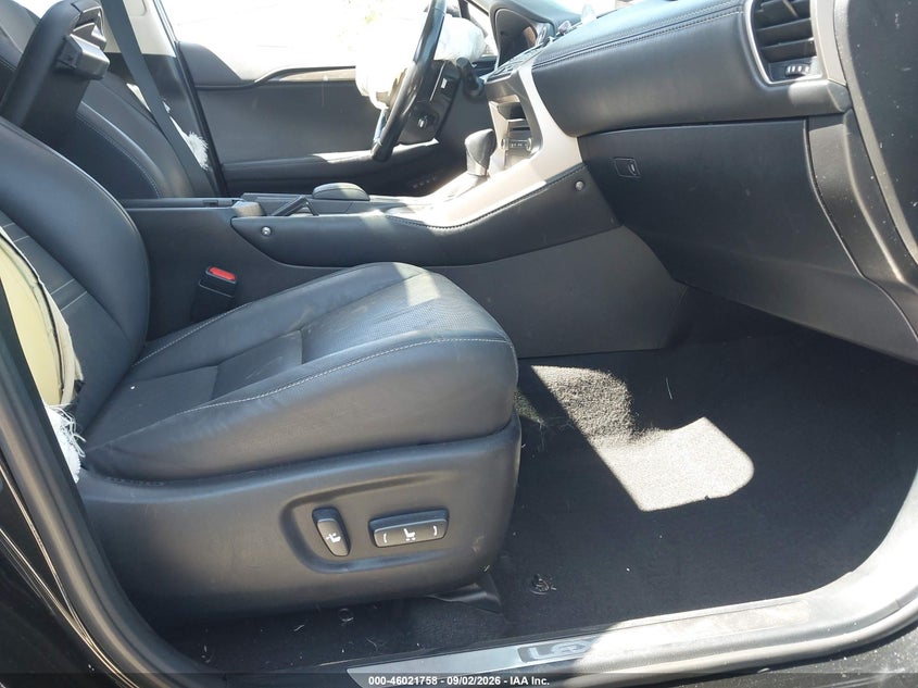 LEXUS NX 300H - zdjęcie 5