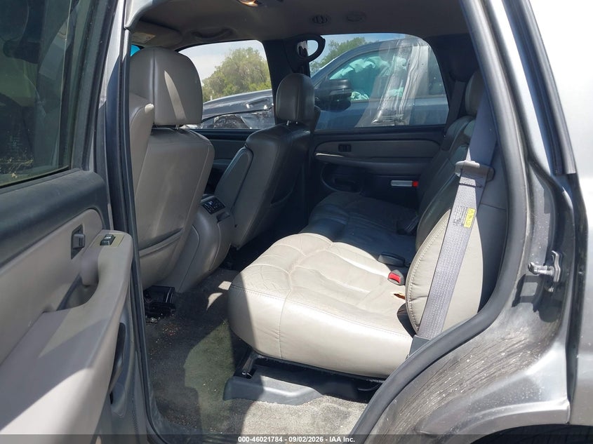 2002 CHEVROLET TAHOE auction photo 8