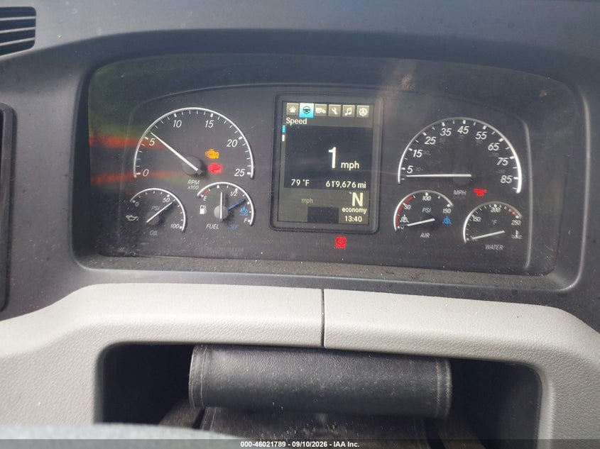 2019 FREIGHTLINER NEW CASCADIA 126 auction photo 5