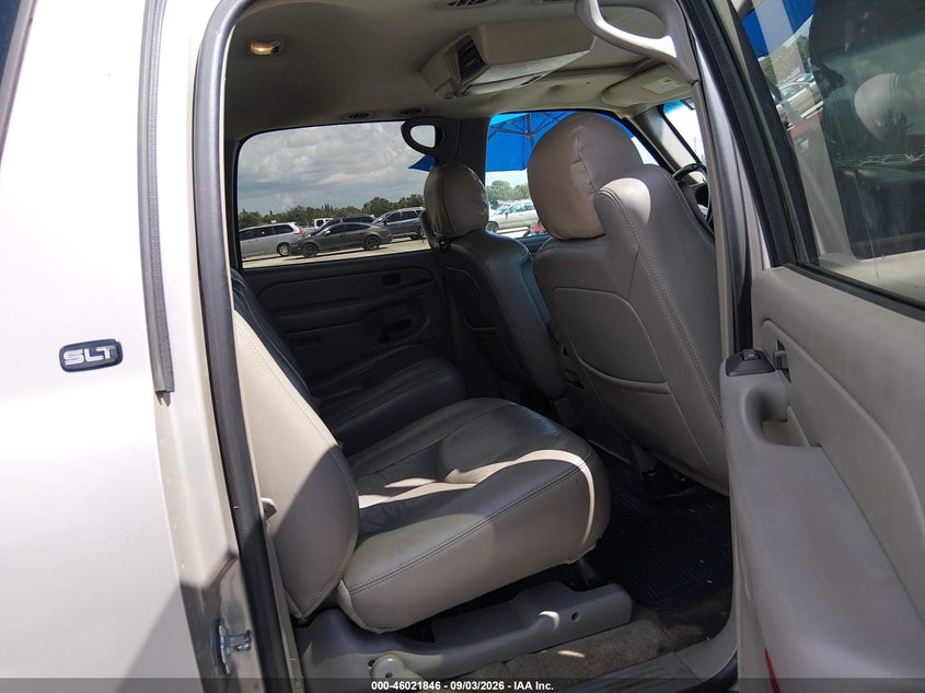 2005 GMC YUKON XL 1500 auction photo 8