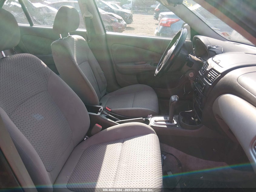 2004 NISSAN SENTRA auction photo 5