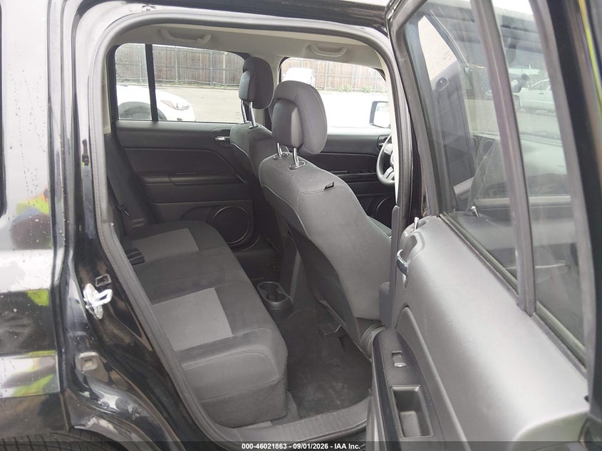 2012 JEEP PATRIOT auction photo 8