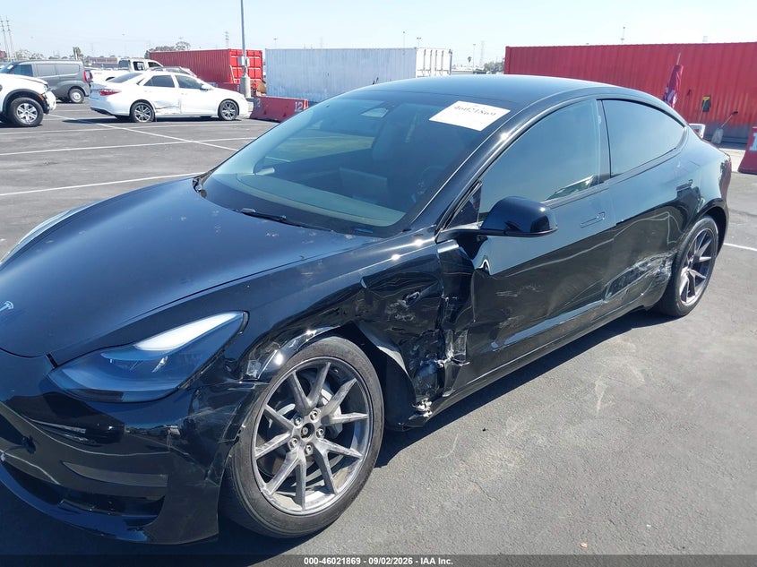 TESLA MODEL 3 - zdjęcie 6