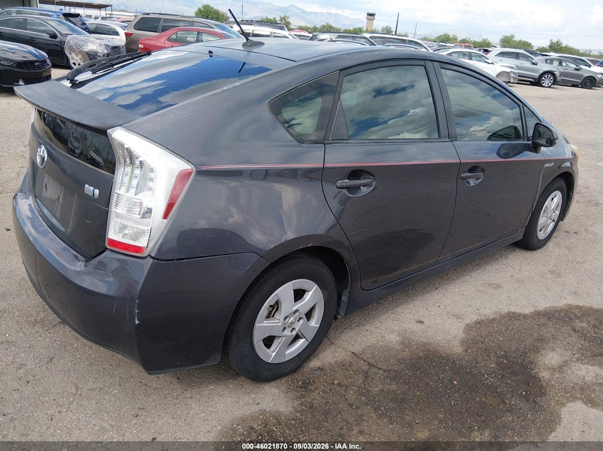 2011 TOYOTA PRIUS auction photo 4