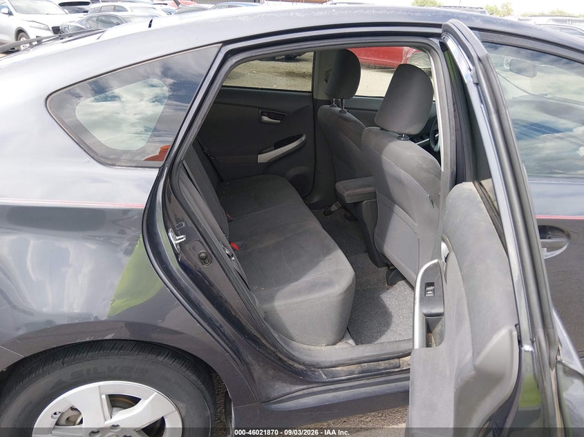 2011 TOYOTA PRIUS auction photo 8