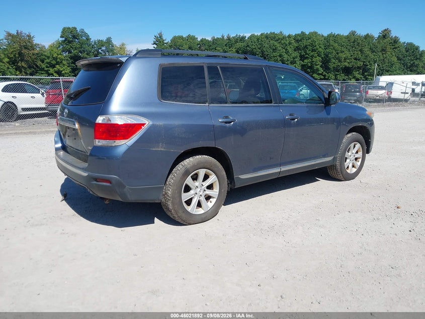 2011 TOYOTA HIGHLANDER auction photo 4
