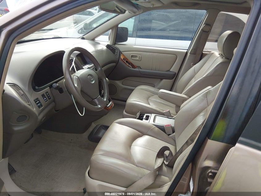 1999 LEXUS RX 300 auction photo 5
