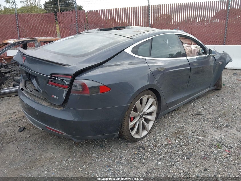Vin: 5yjsa1h10efp44876, lot: 46521387, tesla model s p85 20144