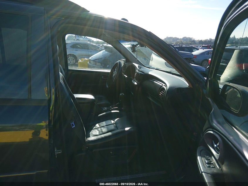 2005 CHEVROLET TRAILBLAZER EXT auction photo 5