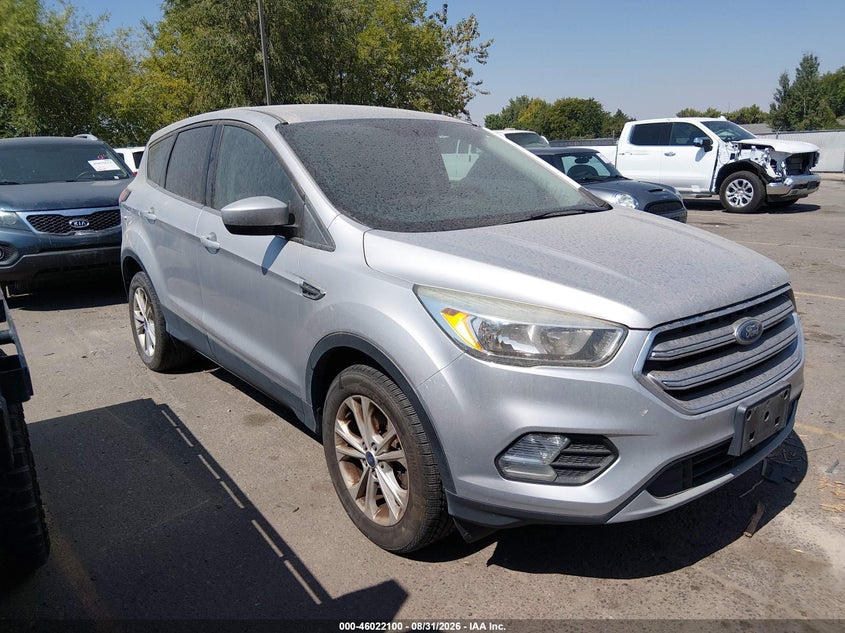 2017 FORD ESCAPE auction photo 1