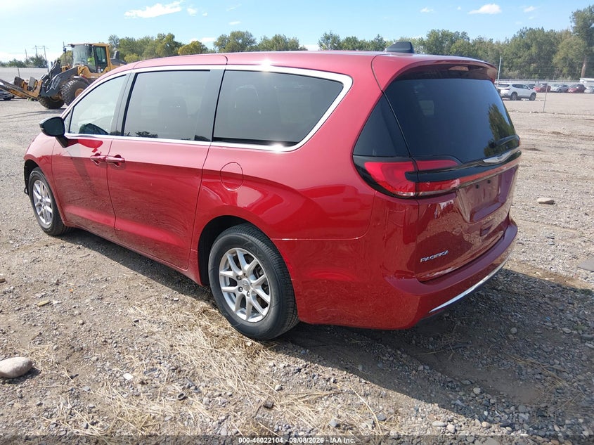 2025 CHRYSLER PACIFICA auction photo 3
