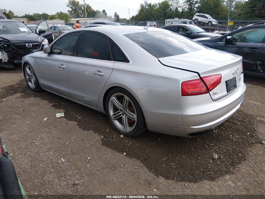 2013 AUDI A8 auction photo 3