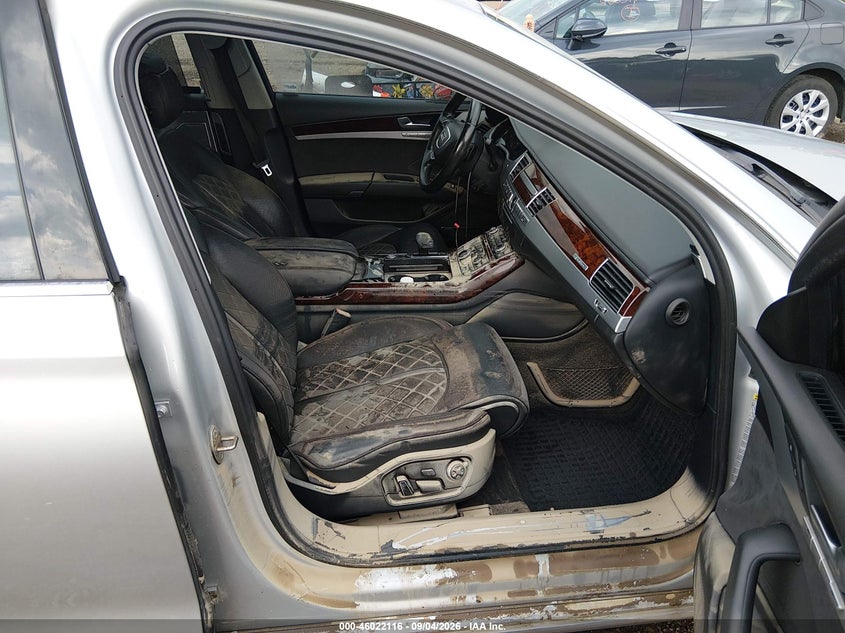 2013 AUDI A8 auction photo 5