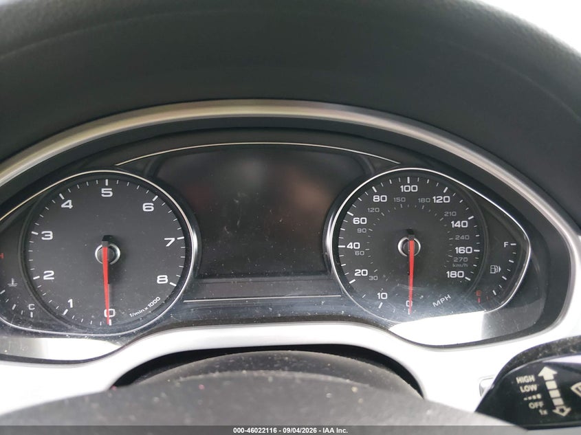 2013 AUDI A8 auction photo 7