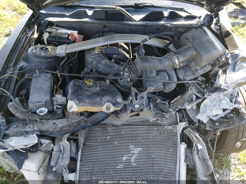 2014 FORD MUSTANG V6 PREMIUM · Фото 10