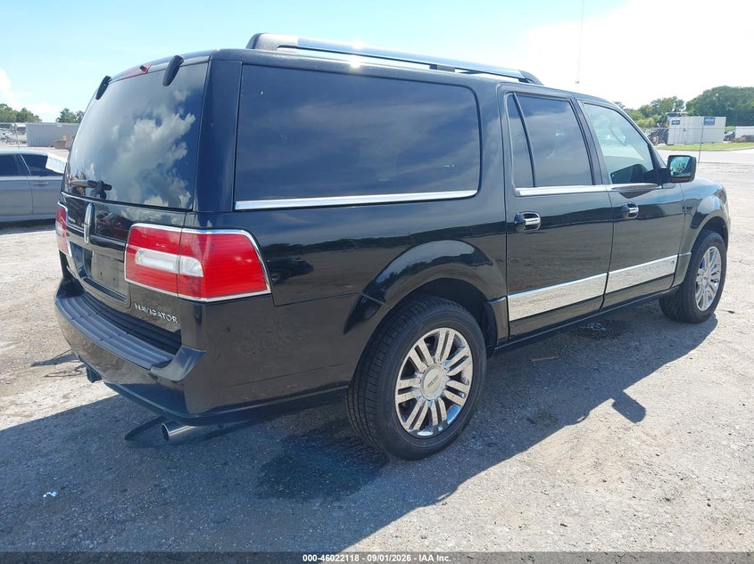 2009 LINCOLN NAVIGATOR L auction photo 4