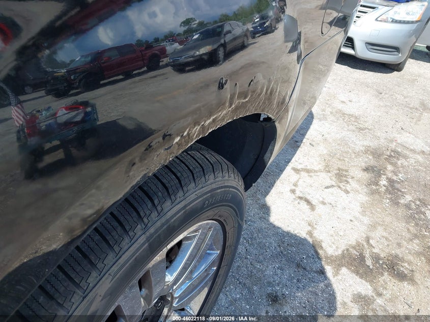 2009 LINCOLN NAVIGATOR L auction photo 6