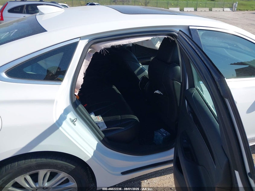 2019 BUICK LACROSSE auction photo 8