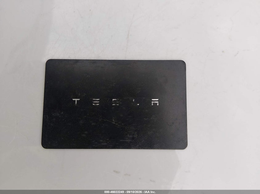 TESLA CYBERTRUCK - zdjęcie 11
