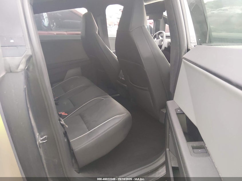 TESLA CYBERTRUCK - zdjęcie 8
