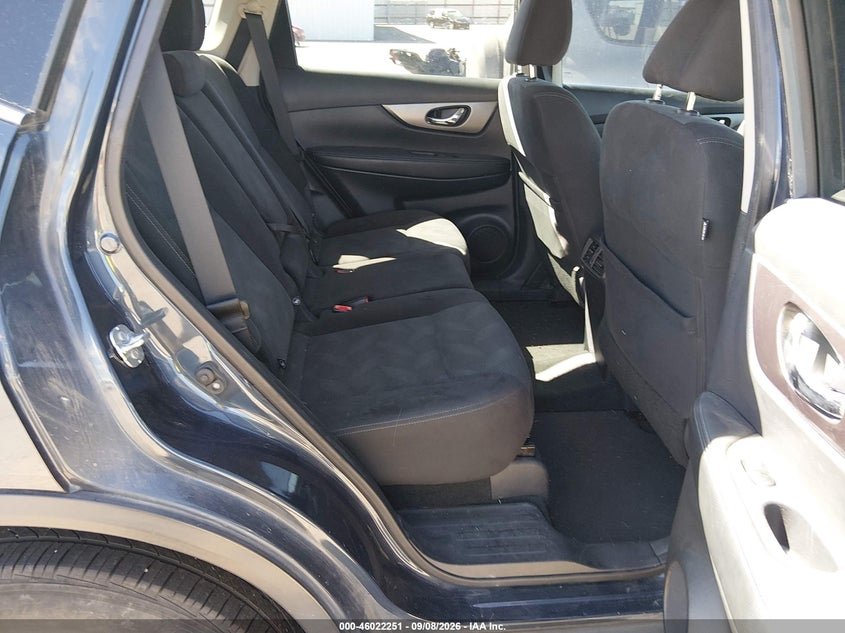 2016 NISSAN ROGUE auction photo 8
