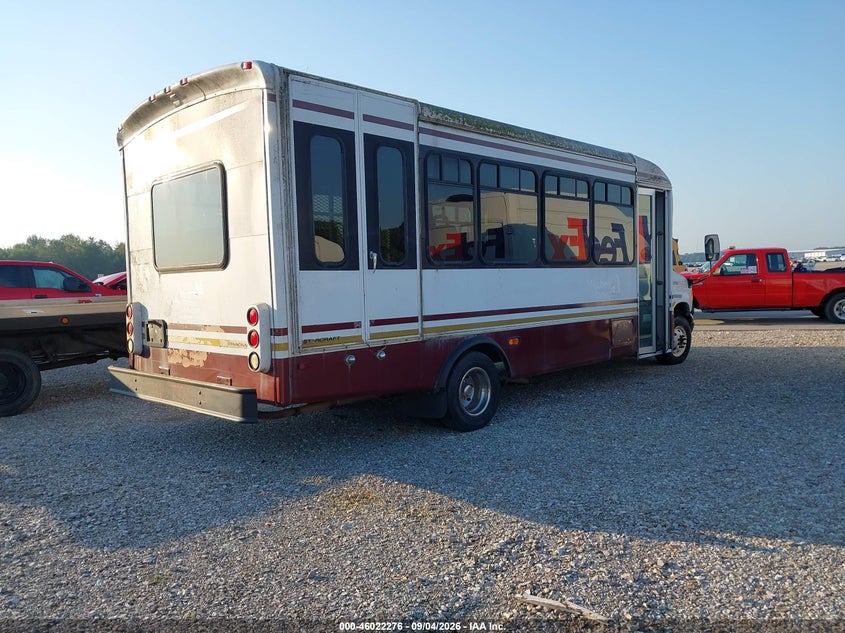 2006 FORD ECONOLINE auction photo 4
