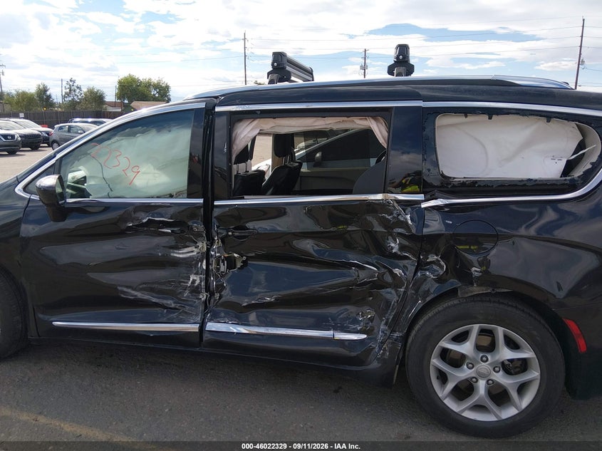 CHRYSLER PACIFICA 2017 VIN 2C4RC1EG7HR508459