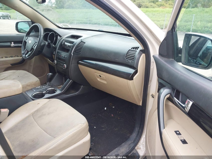 KIA SORENTO 2011 VIN 5XYKUDA23BG025637