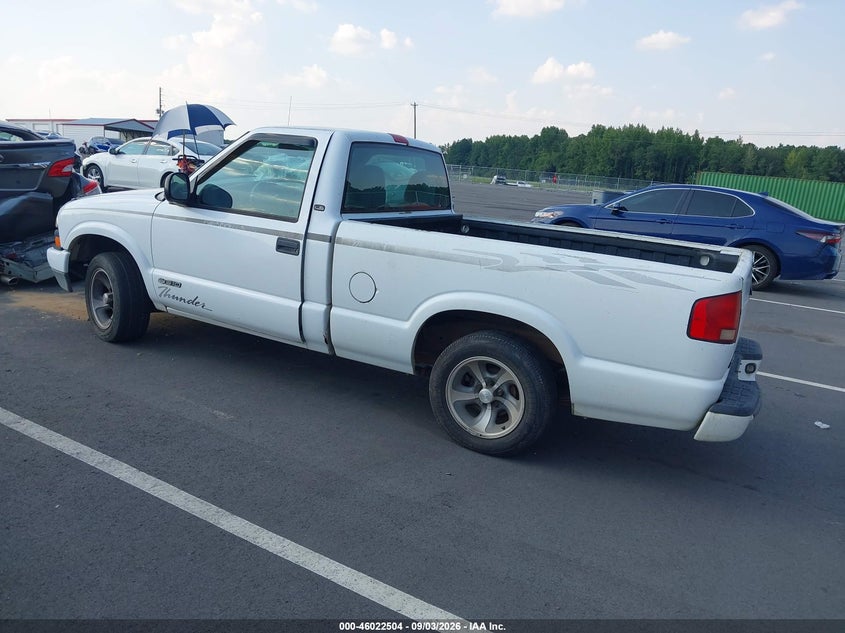 1998 CHEVROLET S-10 auction photo 3