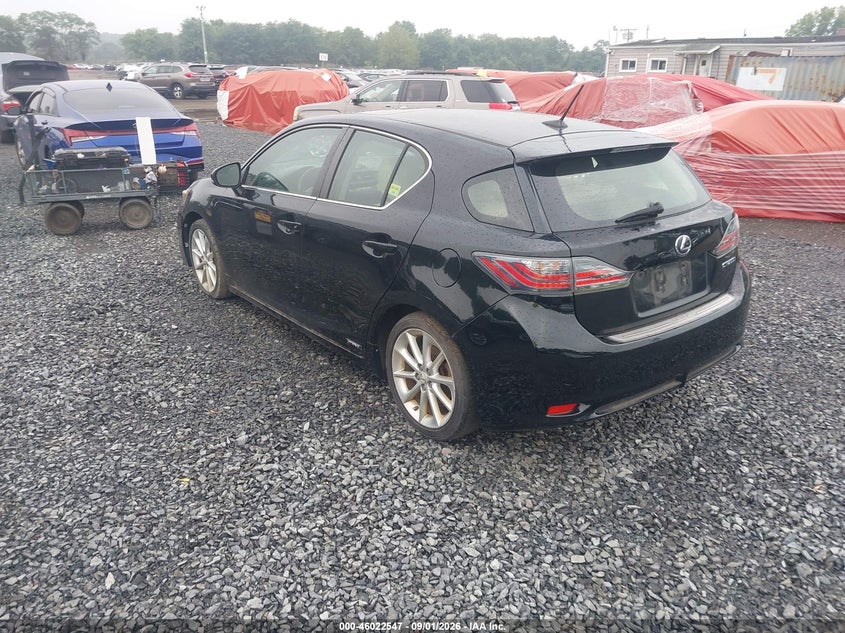 2013 LEXUS CT 200H auction photo 3