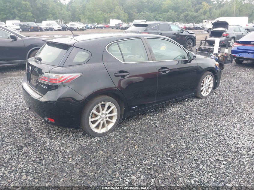 2013 LEXUS CT 200H auction photo 4