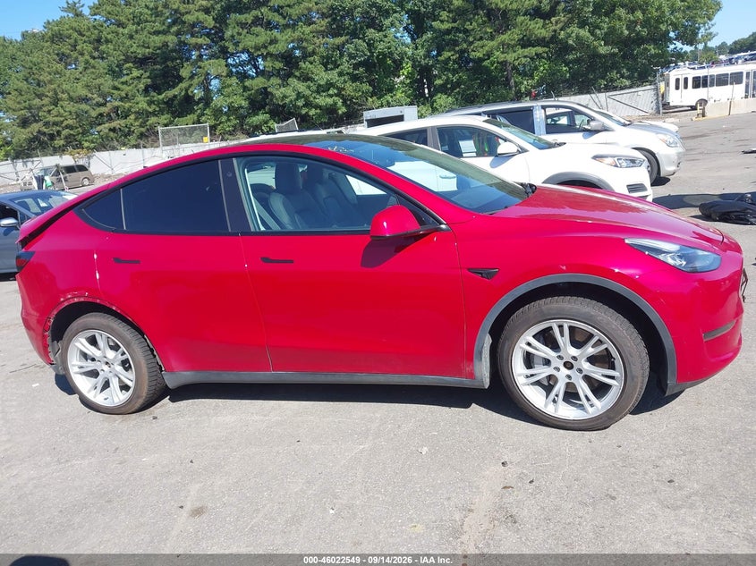 TESLA MODEL Y - zdjęcie 13