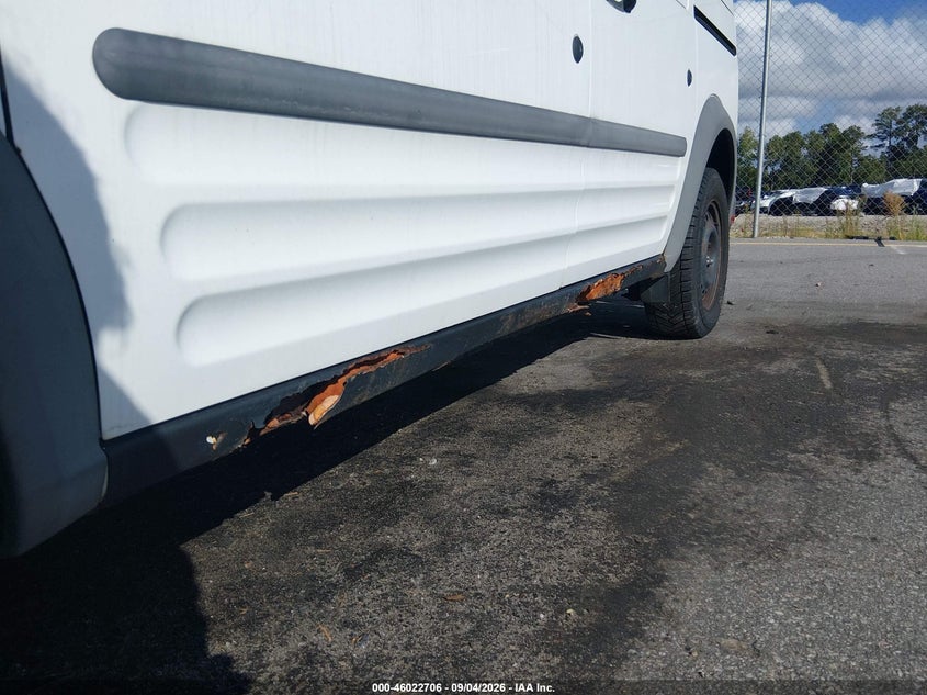 2011 FORD TRANSIT CONNECT auction photo 6