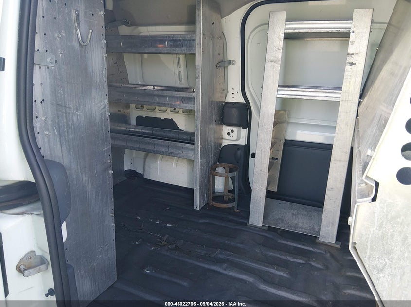 2011 FORD TRANSIT CONNECT auction photo 8