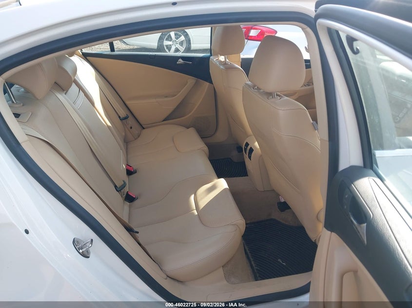 2008 VOLKSWAGEN PASSAT auction photo 7