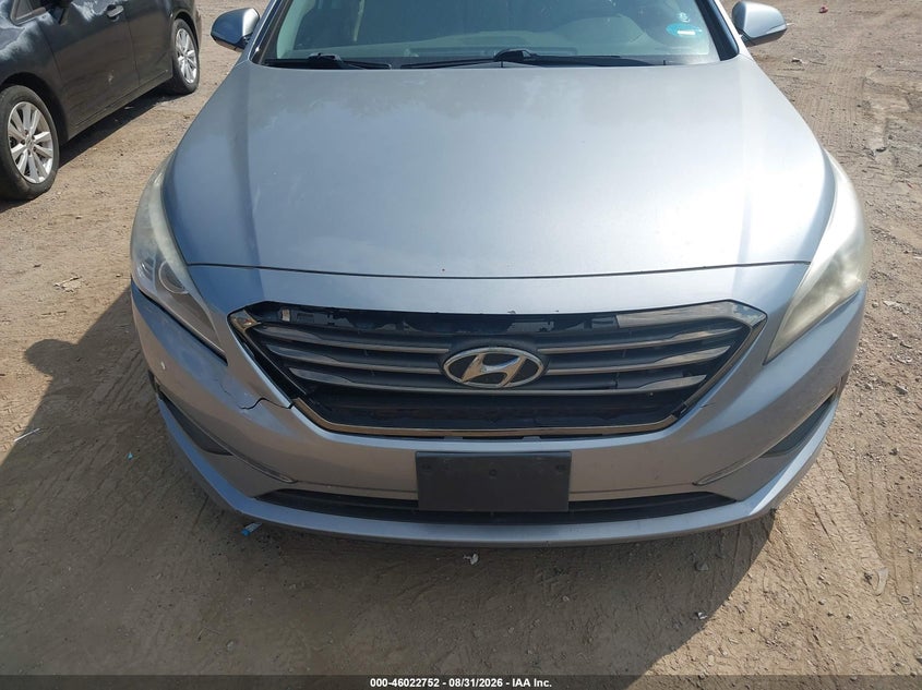 2015 HYUNDAI SONATA auction photo 6