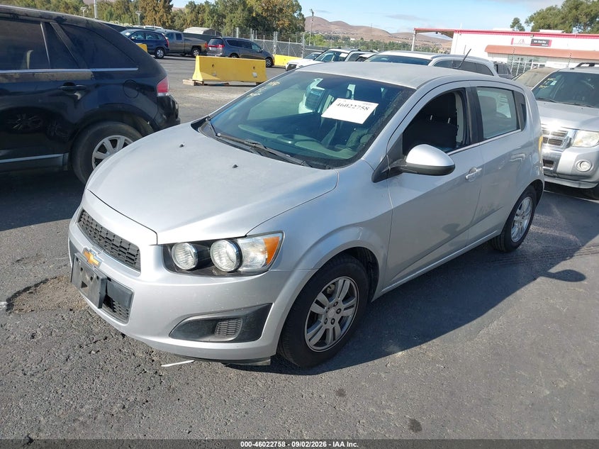 2013 CHEVROLET SONIC auction photo 2