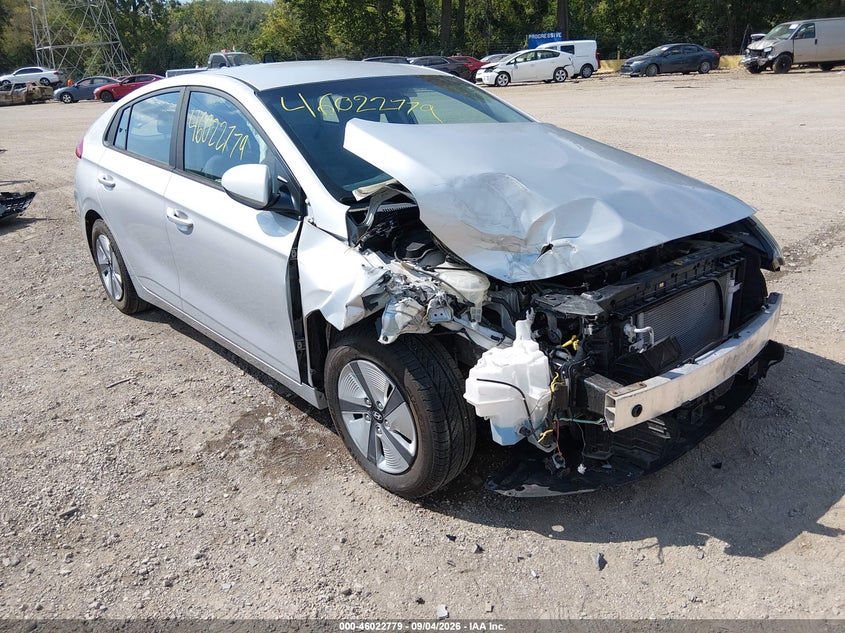 2018 HYUNDAI IONIQ HYBRID BLUE