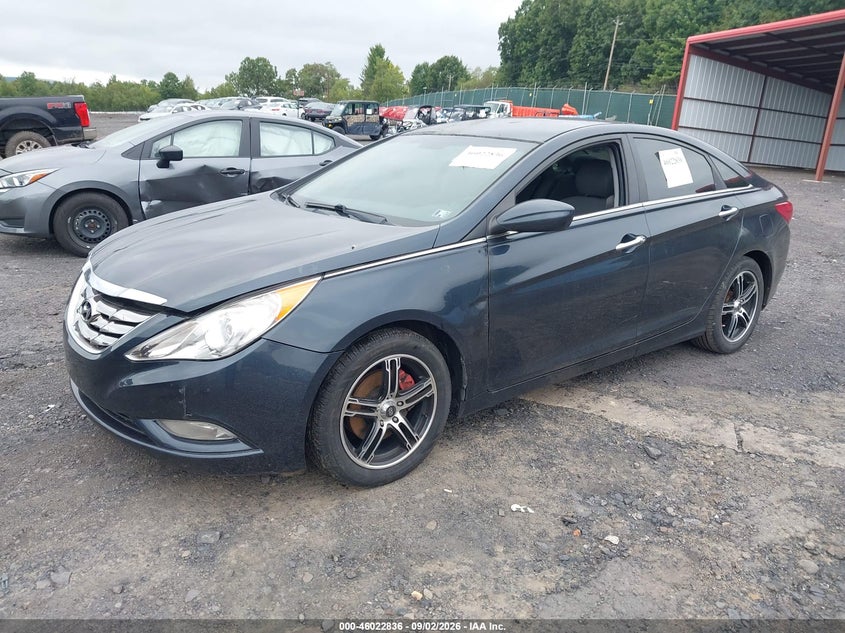 2013 HYUNDAI SONATA auction photo 2
