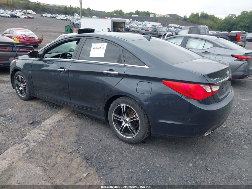 2013 HYUNDAI SONATA auction photo 3