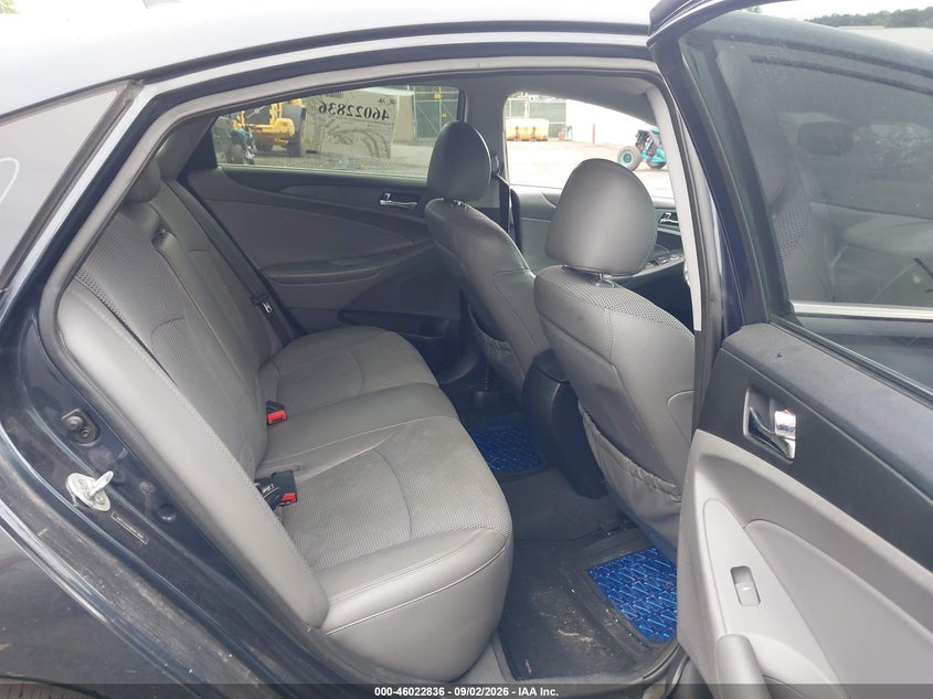 2013 HYUNDAI SONATA auction photo 8
