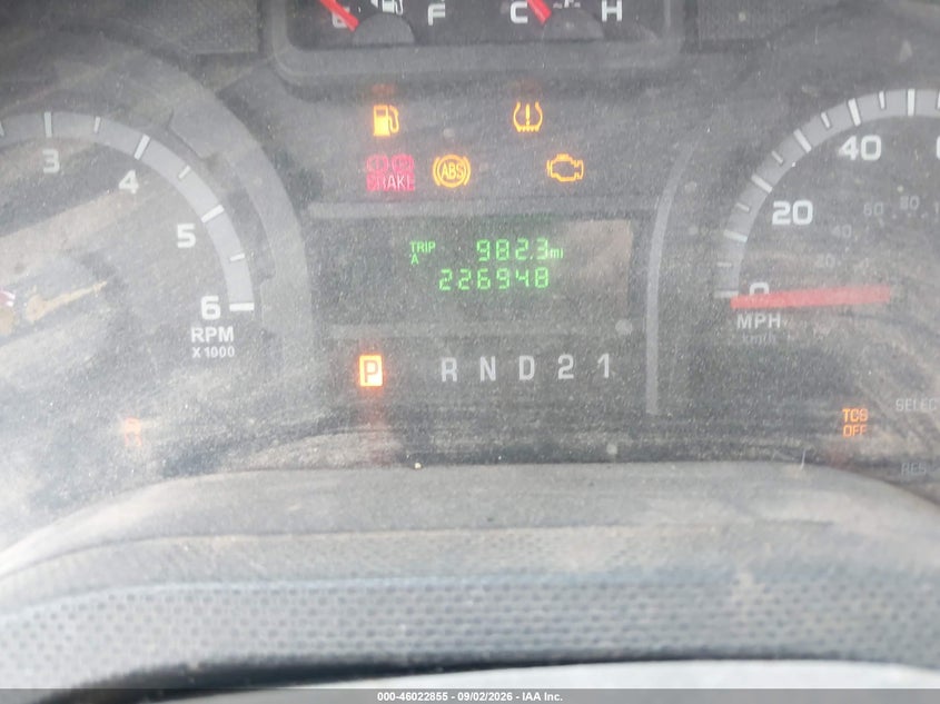 2011 FORD E-250 auction photo 7