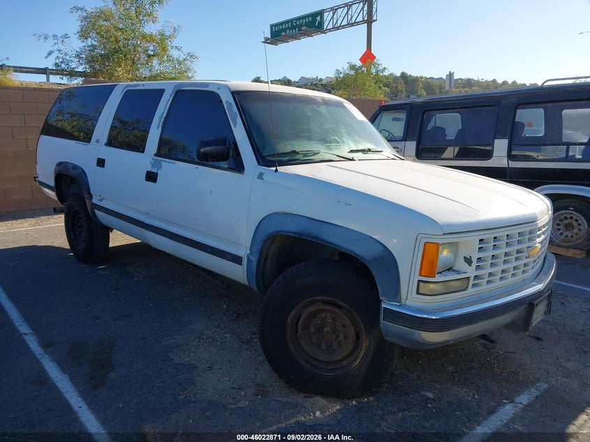 1993 CHEVROLET SUBURBAN auction photo 1