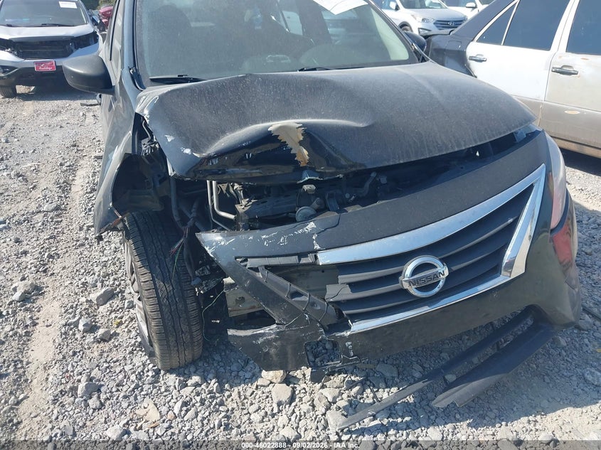 2016 NISSAN VERSA auction photo 6
