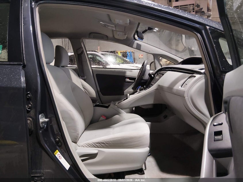2011 TOYOTA PRIUS HATCHBACK 1.8L I-4 DOHC, VVT, REGULAR , 98HP