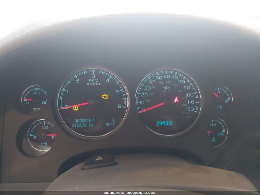 2010 CHEVROLET SUBURBAN 1500 auction photo 7