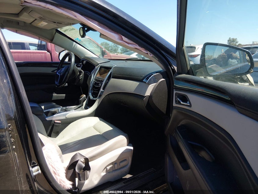 2014 CADILLAC SRX auction photo 5